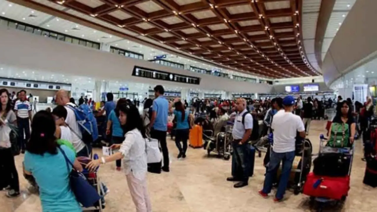 NAIA is hiring senior citizens to work as airport ushers