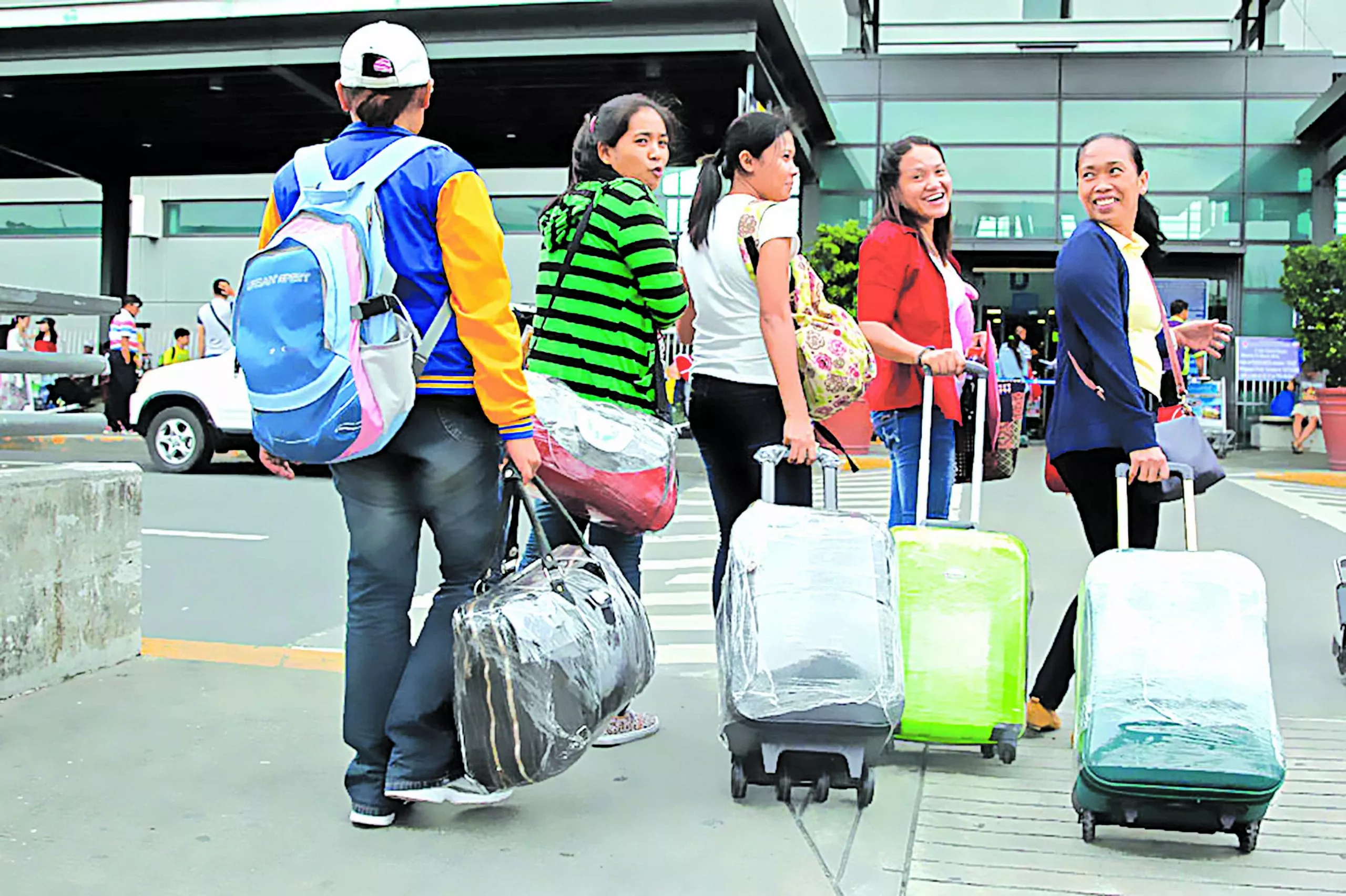 The House of Representatives OKs the OFW Department The House of Representatives OKs the OFW Department