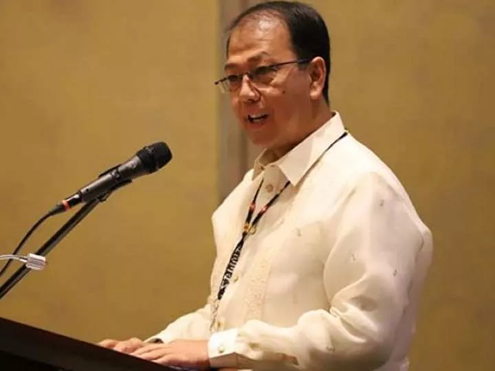 Gov't Looks to Limit Lockdowns to Barangay Levels