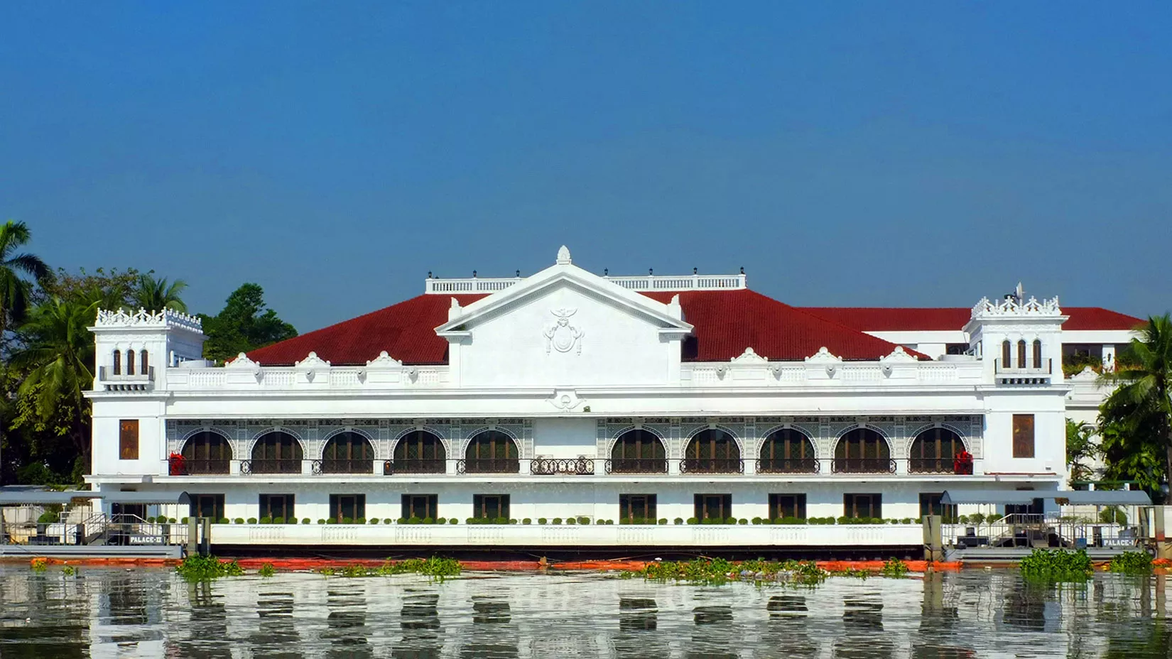 malacanag palace the residence of the president of the philippines