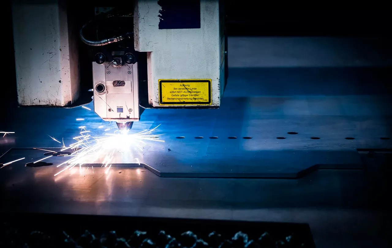 Poland Hiring Machine Operator